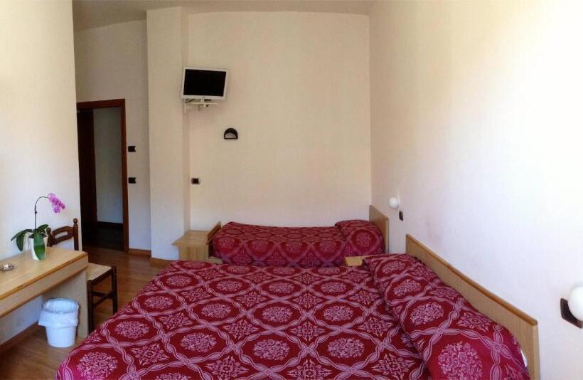 酒店 Ristorante Anita