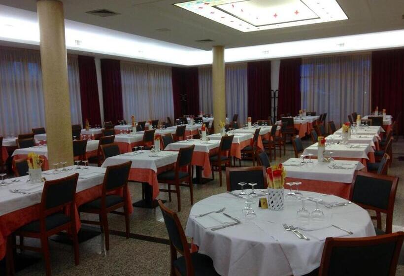 酒店 Ristorante Anita