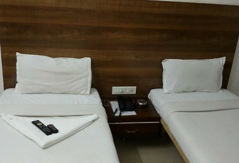 酒店 Royal Enclave