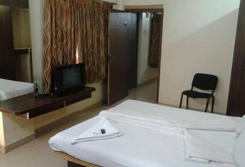 酒店 Royal Enclave