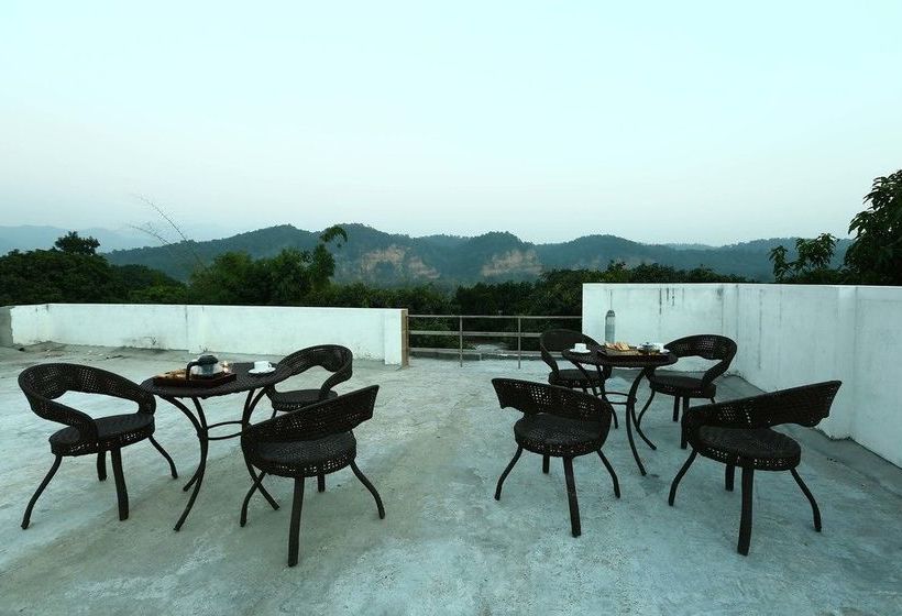 فندق Safari Park Resort