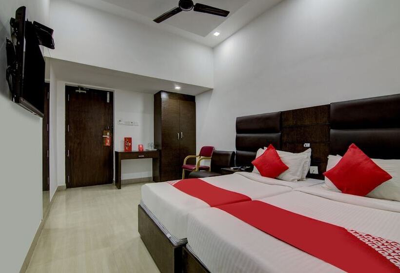 בית מלון כפרי Sai International Serviced Apartments