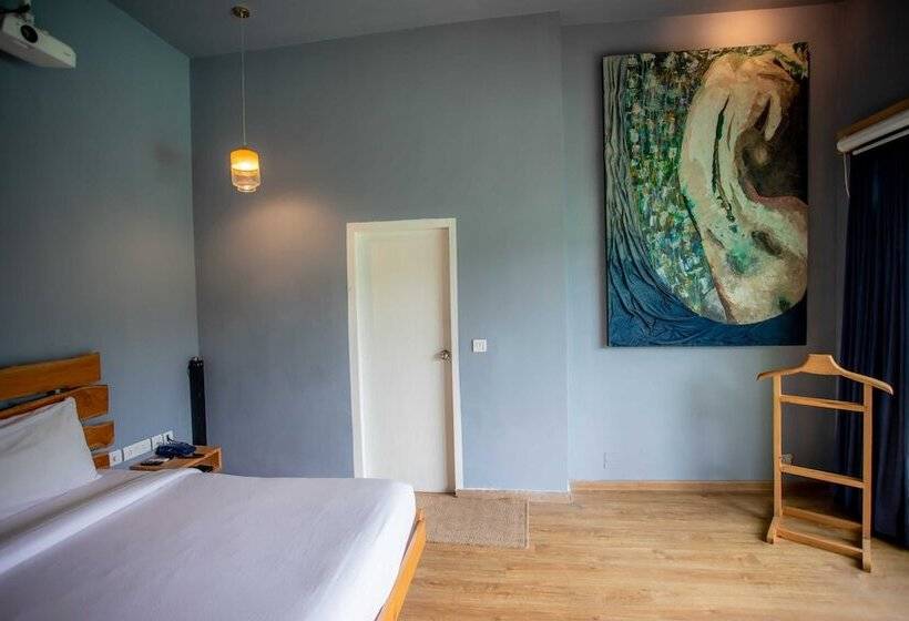 בית מלון כפרי Seclude Ramgarh Cliff S Edge