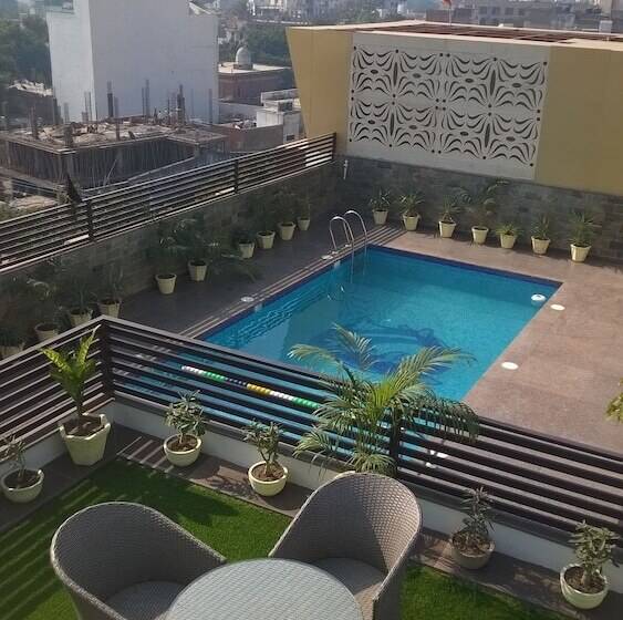 ホテル Seven Hills Tower