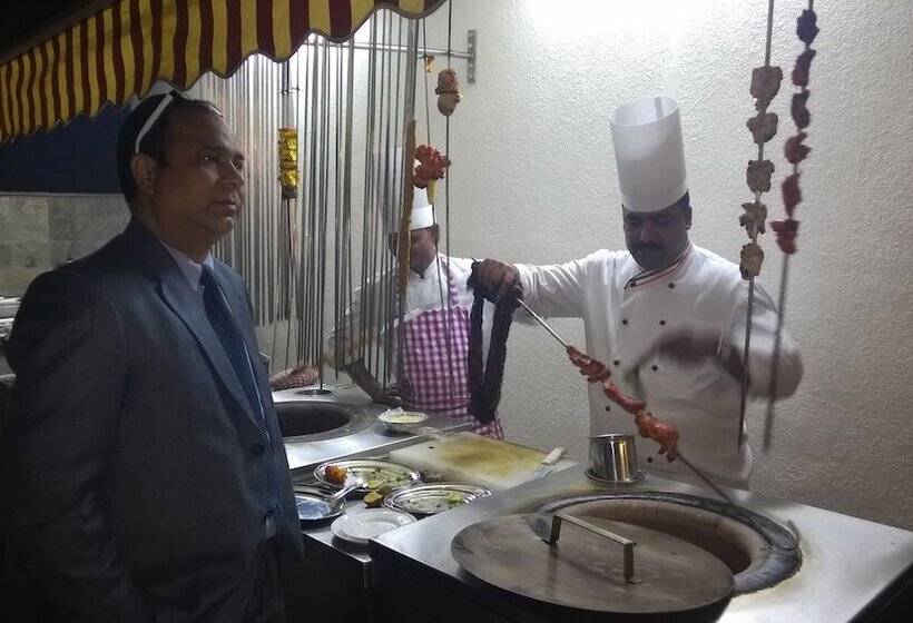 ホテル Seven Hills Tower