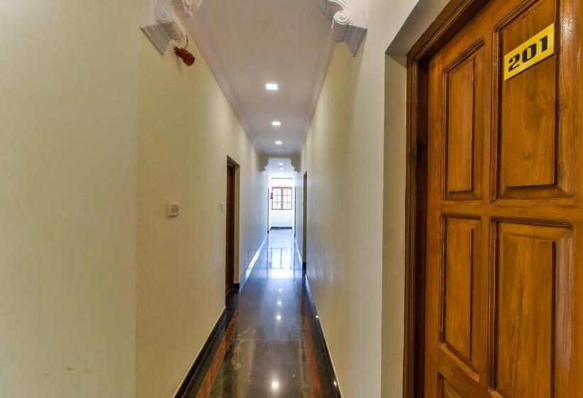 Отель Sonikas Leisure