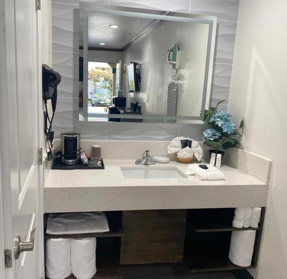 Отель Starlight Inn Huntington Beach