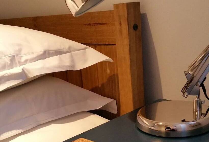 호텔 Starlings Guest House