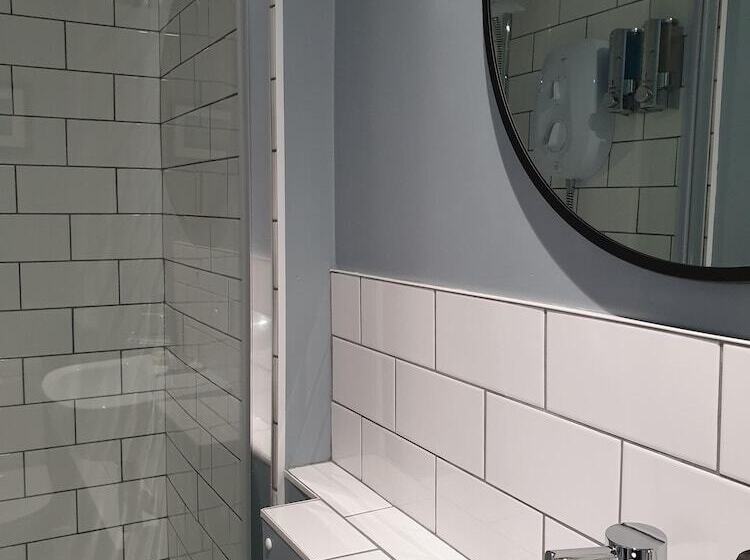 호텔 Starlings Guest House