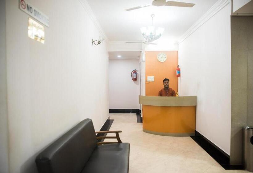 Super Townhouse Margao Near Railway Station Formerly Hotel Tanish