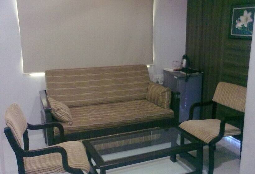 هتل Tara International