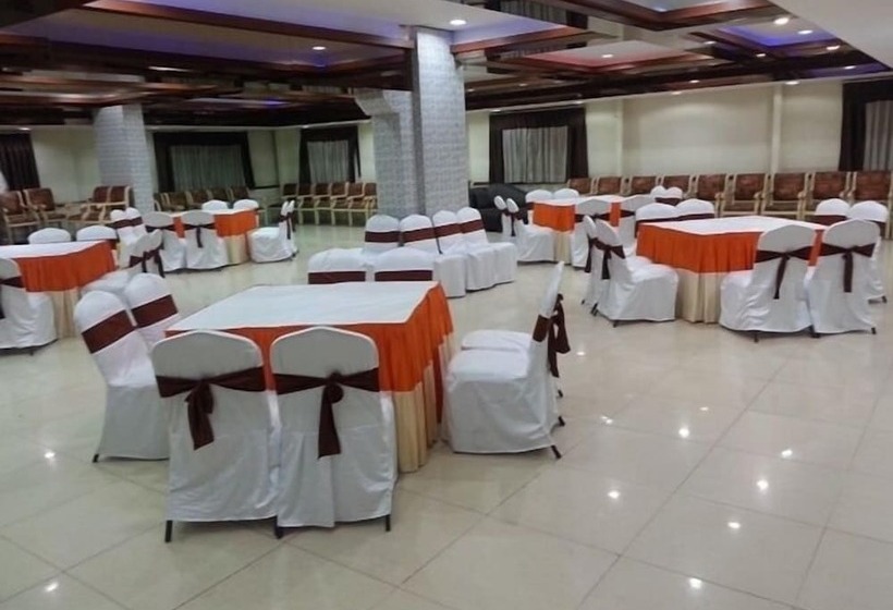 هتل Tara International