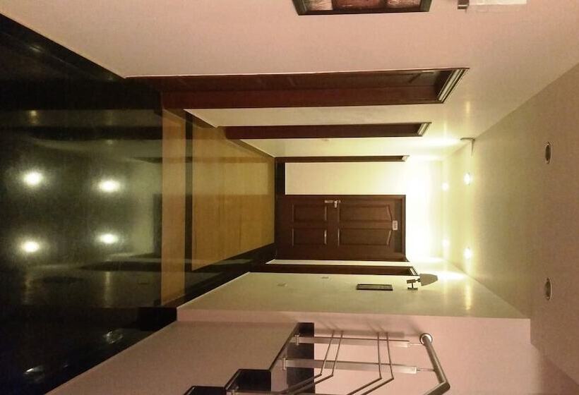 Отель Tavisha Villa