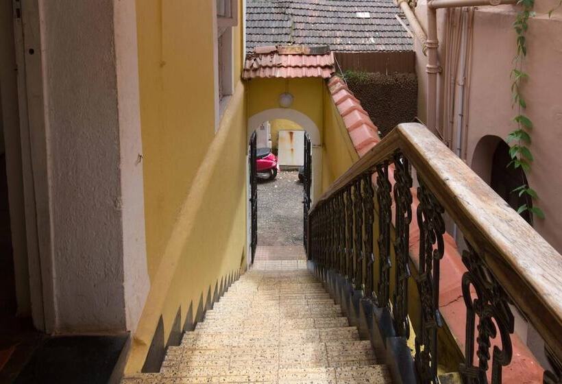 酒店 The Caravela Homestay