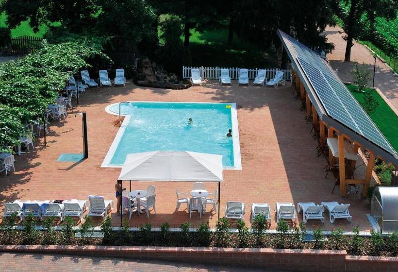 فندق Villa Flora