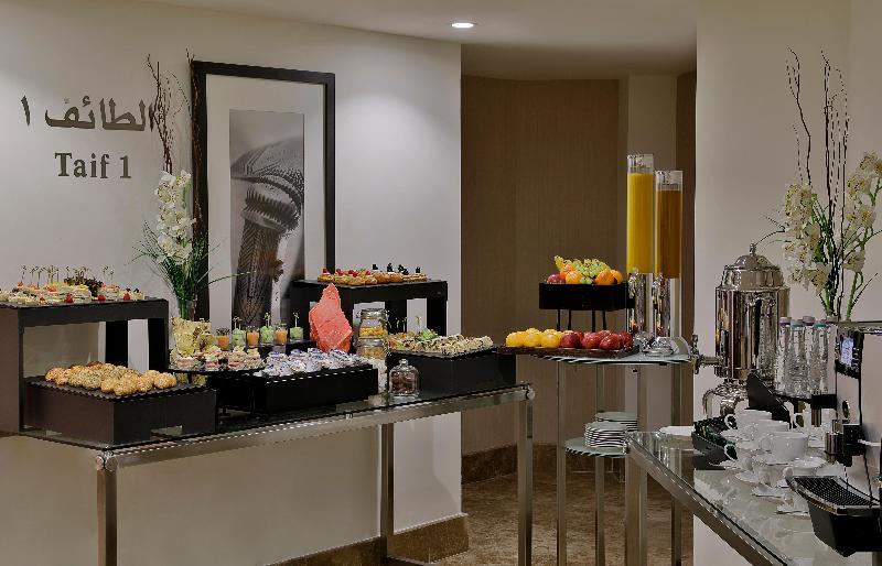 Voco Riyadh, An Ihg Hotel فندق فوكو الرياض, احدى فنادق مجموعة إنتركونتيننتال