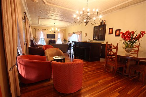 Отель Walts Place