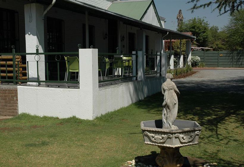 Отель Walts Place