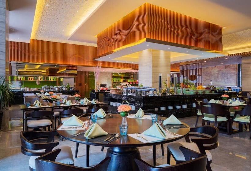 فندق Wanda Realm Chifeng