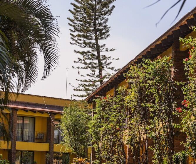 فندق Wyndham Garden Guadalajara Expo Plaza Del Sol