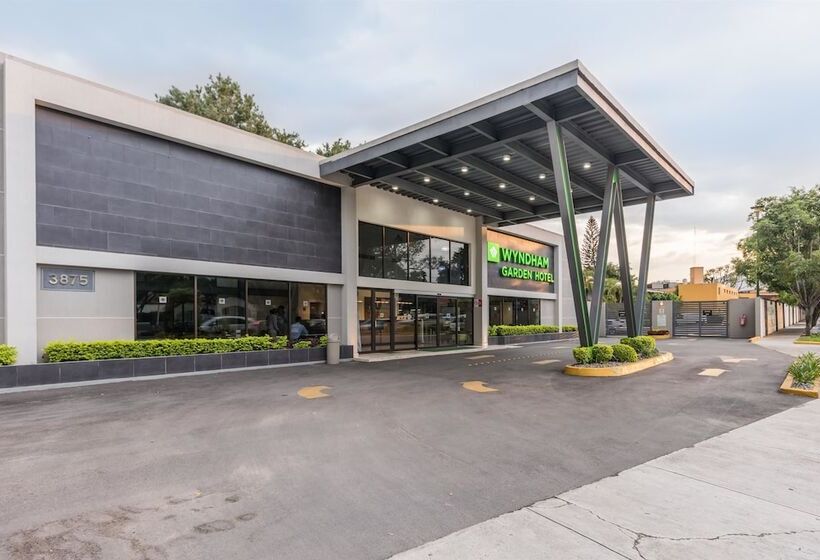 فندق Wyndham Garden Guadalajara Expo Plaza Del Sol