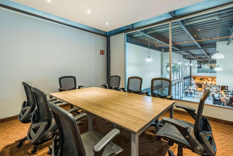 فندق Wyndham Garden Guadalajara Expo Plaza Del Sol