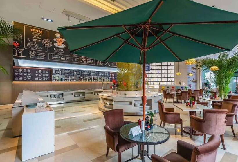 Отель Wyndham Grand Plaza Royale Chenzhou