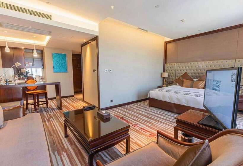 Отель Wyndham Grand Plaza Royale Chenzhou