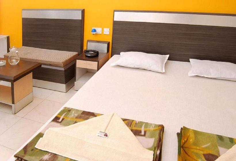 בית מלון כפרי Yashoda International