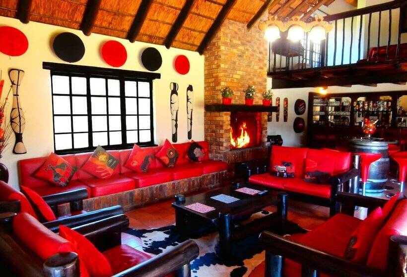 Пансион African Footprints Lodge