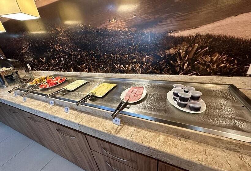 בית מלון כפרי Linhares Design