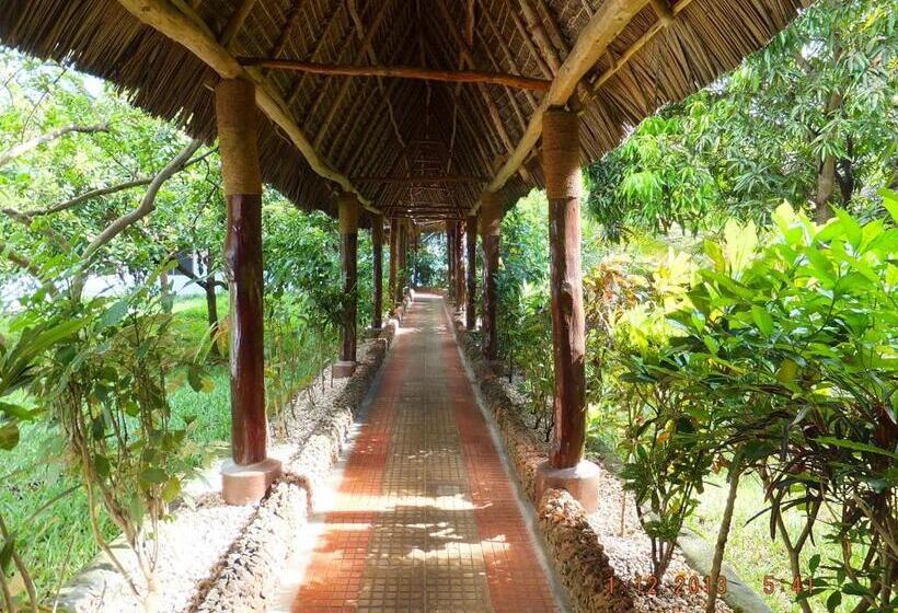 リゾートホテル Mnarani Beach Cottages