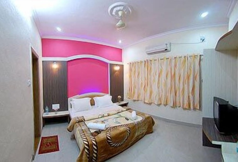 Shanti S Hotel Sonai