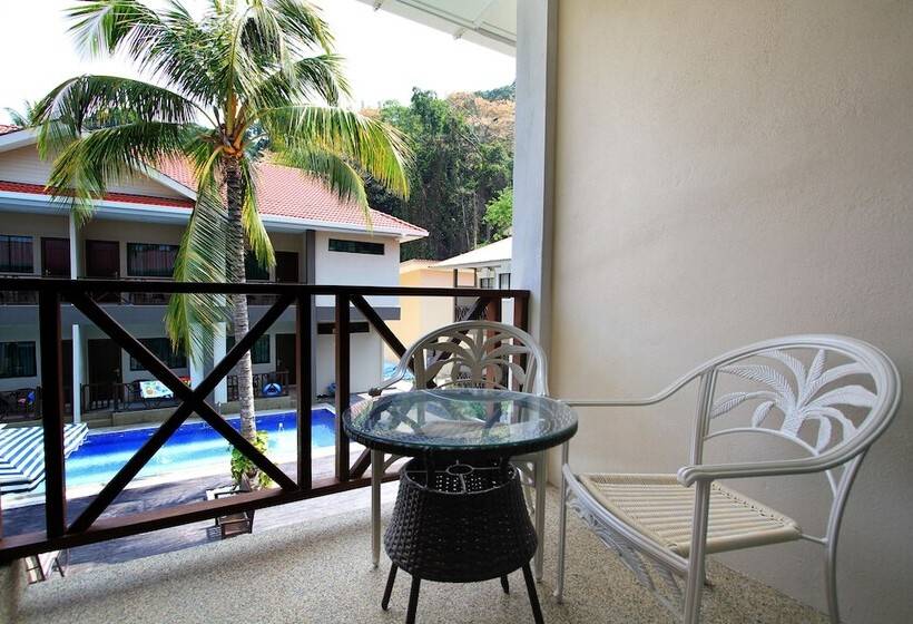 Summer Bay Resort Lang Tengah Island