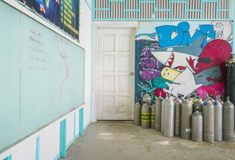 Summer Bay Resort Lang Tengah Island