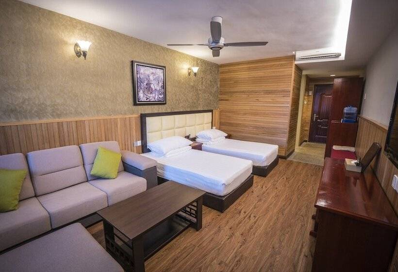 Summer Bay Resort Lang Tengah Island