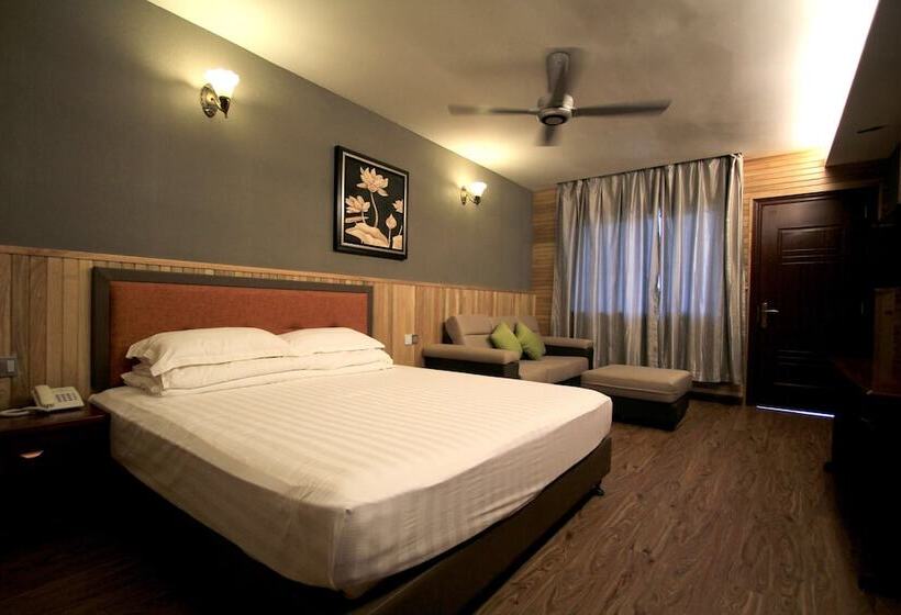 Summer Bay Resort Lang Tengah Island