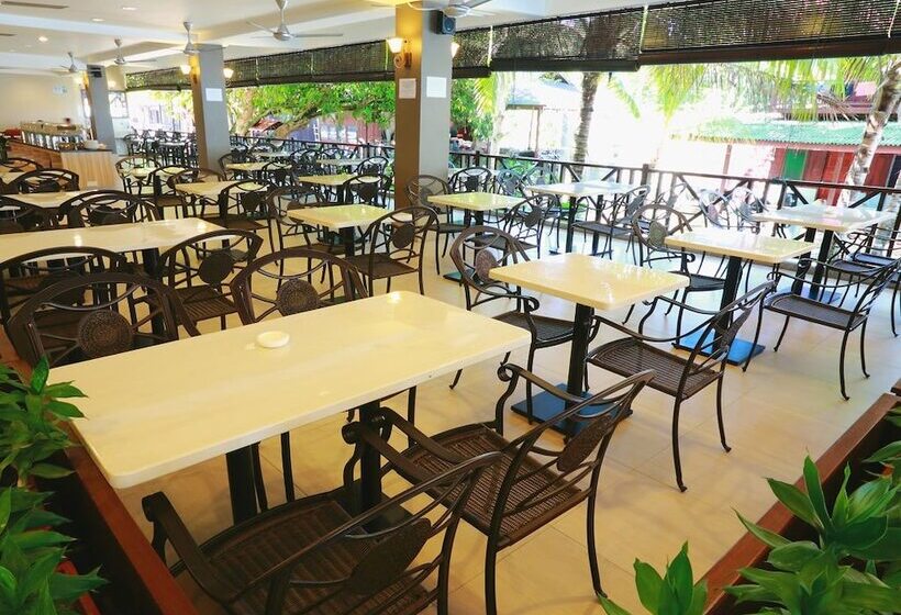 Summer Bay Resort Lang Tengah Island