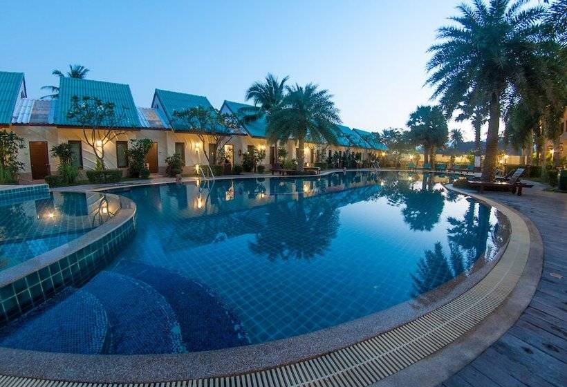 The Green Beach Resort