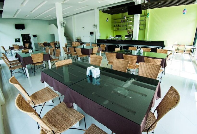 The Green Beach Resort