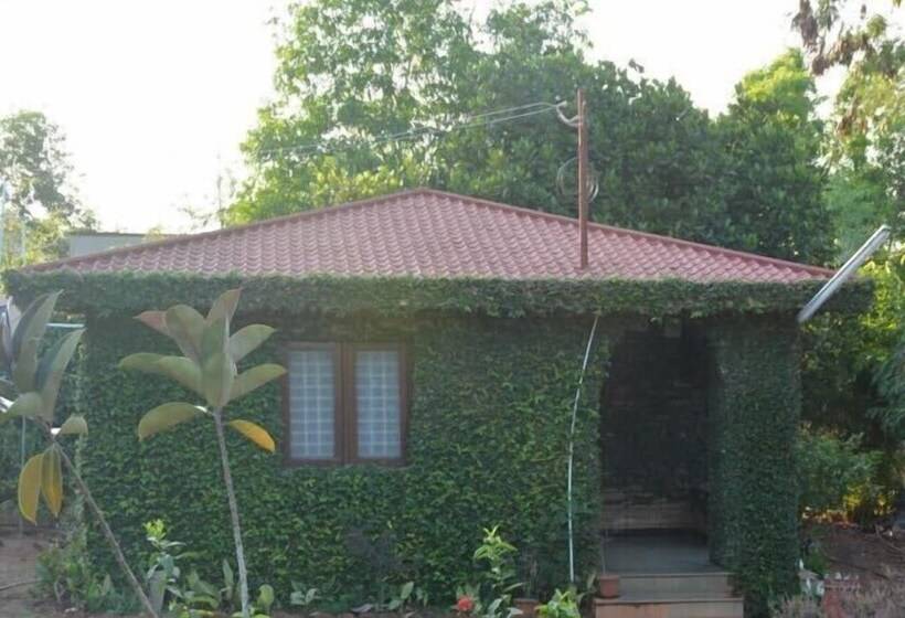 בית מלון כפרי Zip Raashi Farm