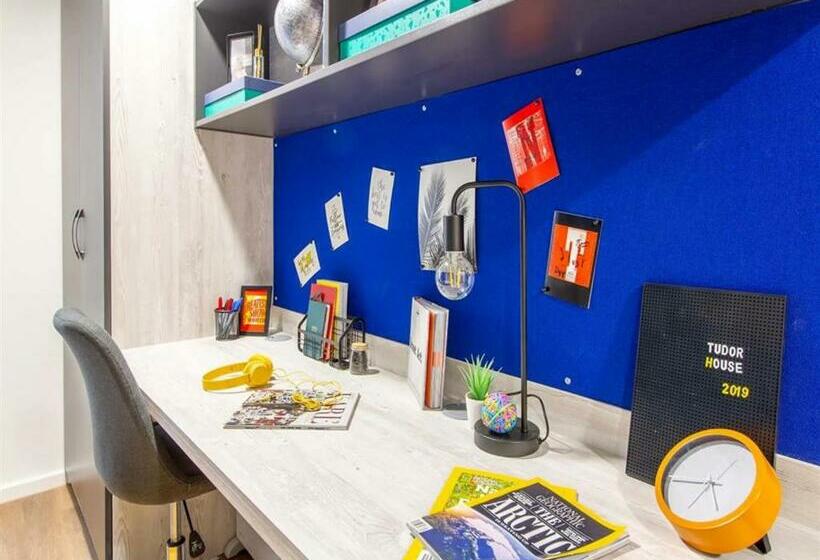 הוסטל Modern Ensuite Rooms, Chester   Sk