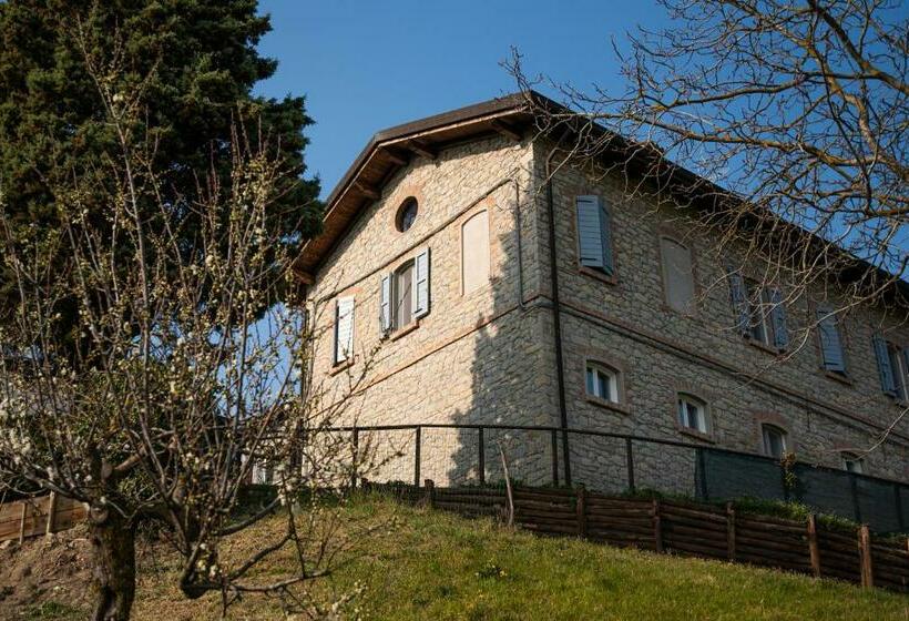 ベッドアンドブレックファースト Casale Monte Valestra