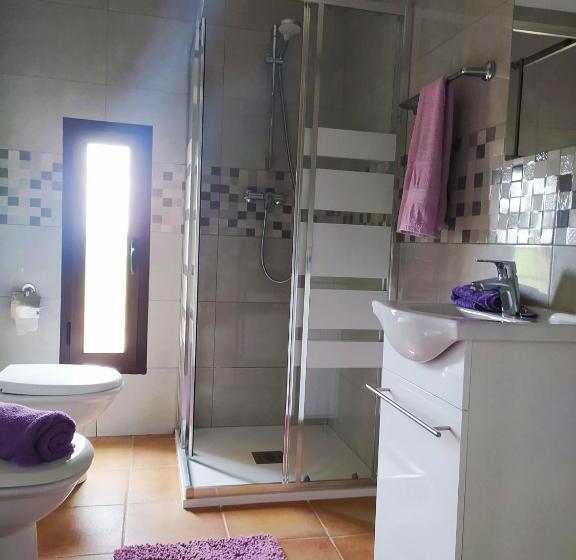 تختخواب و صبحانه Habitaciones En Finca Olivo Y Almendro