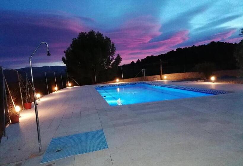 تختخواب و صبحانه Habitaciones En Finca Olivo Y Almendro