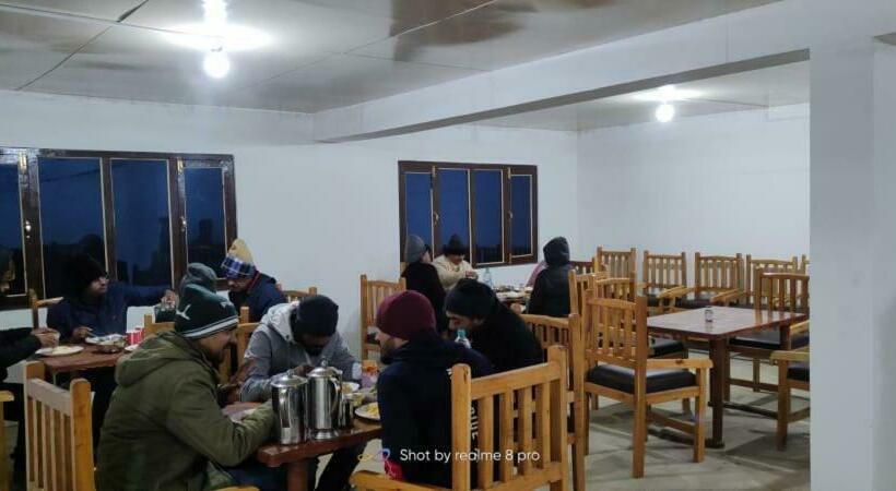 مبيت وإفطار Happy Cottage