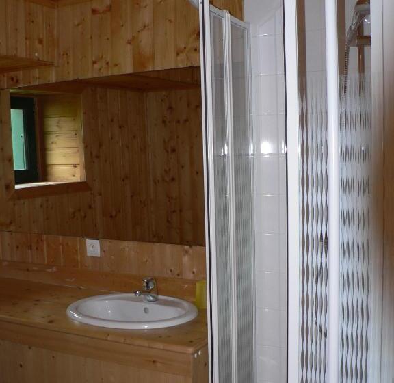 住宿加早餐  Le Relais De Vazeille