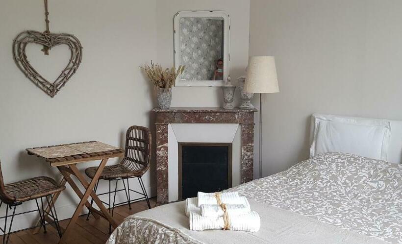 مبيت وإفطار Le Vieux Tilleul