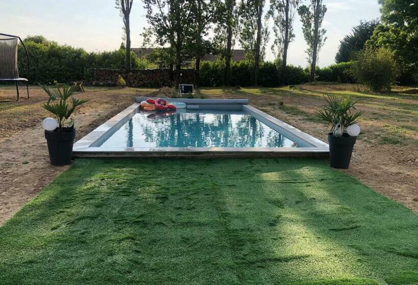 צימר Parc De La Charmille