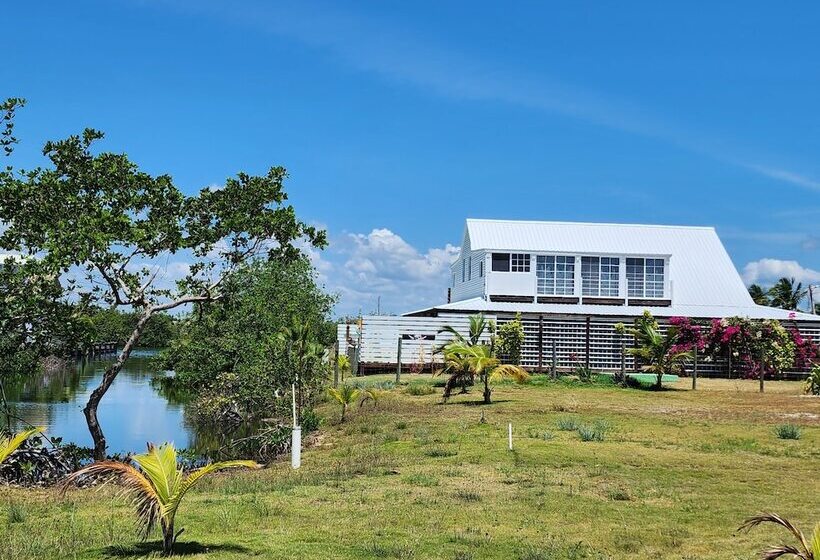 مبيت وإفطار The Bnb On Triggerfish Close To The Airport